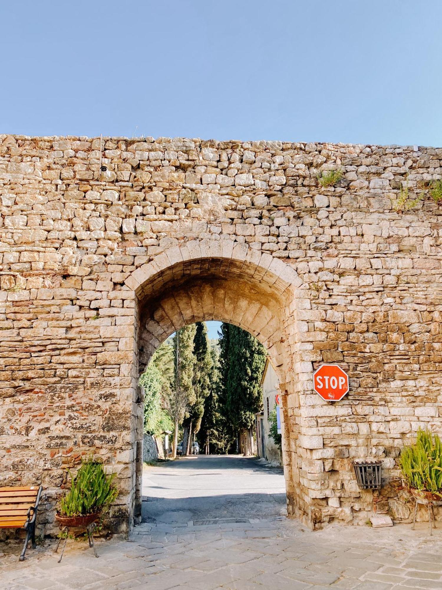 Вілла La Casa Nel Castello E Il Giardino Segreto Суверето Екстер'єр фото